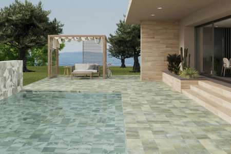 Nusa Jade a Nusa Botanic Jade 25x25 v exteriéru jako obložení bazénu (Codicer)