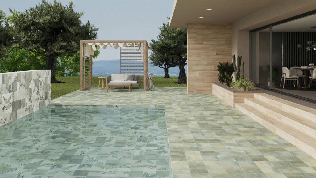 Realizace Nusa Jade a Nusa Botanic Jade 25x25 v exteriéru jako obložení bazénu (Codicer)