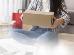 Vzorky obkladů a dlažeb nově do výdejního boxu – pohodlně, rychle a už od 49 Kč