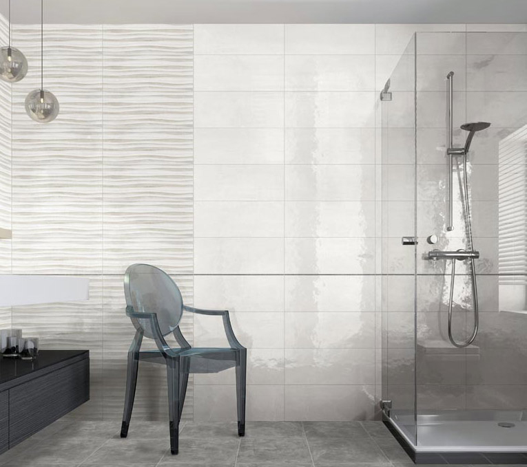 Realizace Světle šedý obklad Easy Perla Lucido 20x50 od výrobce La Fenice