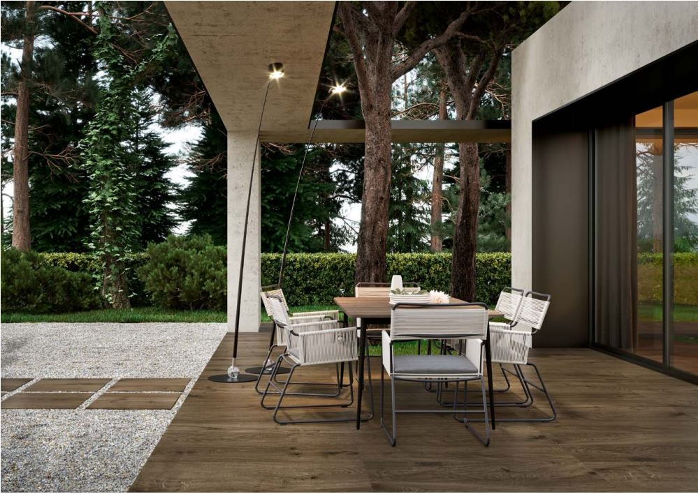 Realizace Terasová dlažba Marazzi Vero20 Quercia 40x120x2 cm v dekoru dřeva