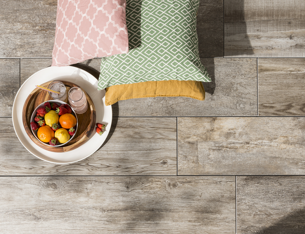 Realizace Venkovní dlažba	Deceram Outdoor NN Wood Grey 19,7x120 (tl. 20 mm)
