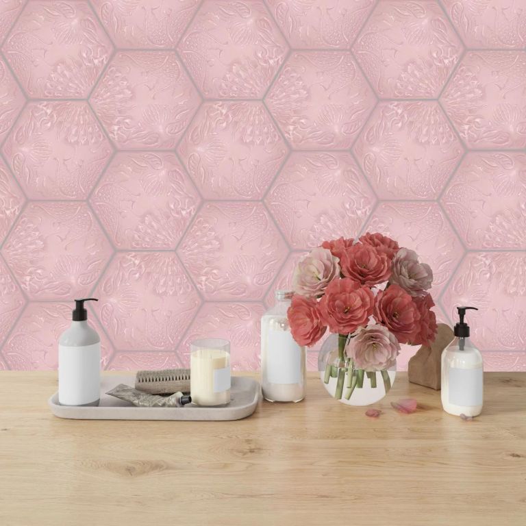 Realizace Růžový obklad Gaudi Lux Rose (šestihran od Codiceru)