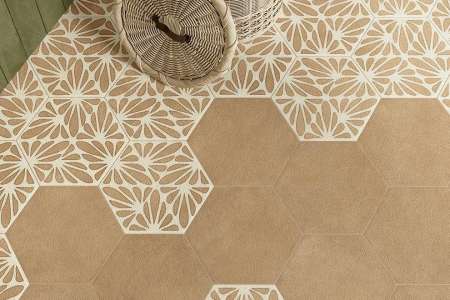 Odolné dlažby firmy Marca Corona Terracreta Chamotte Esagono 25x21,6 a Terracreta Cesello Chamotte 25x21,6