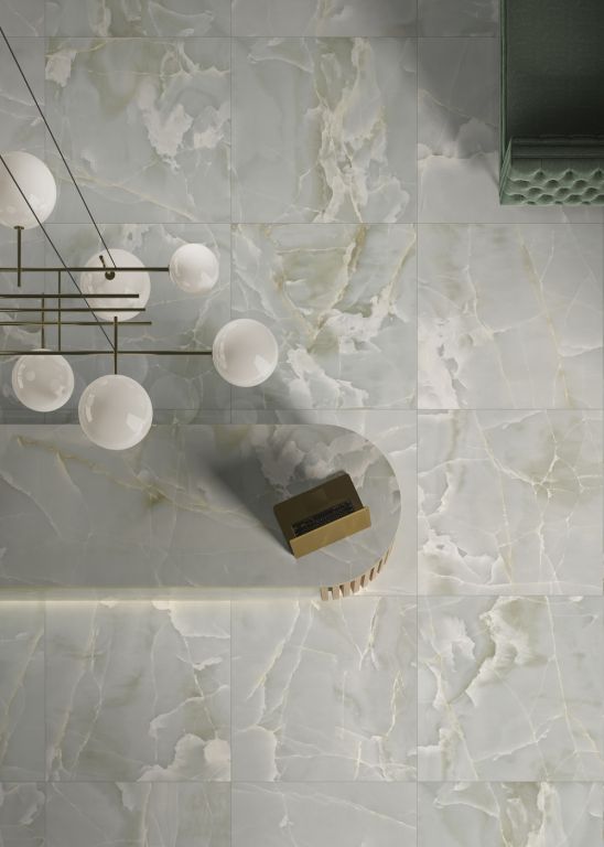 Realizace Originální zelená dlažba imitující přírodní kámen Saime Shine Acquamarina 90x90 Lucido