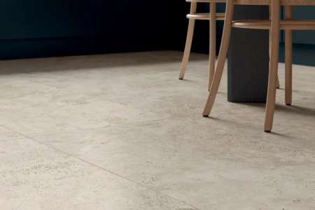 Dlažba jako travertin Flaviker Navona Bone Cross 120x120 v béžovém odstínu