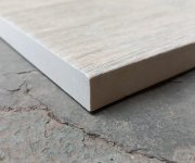 2cm dlažba jako dřevo Prissmacer Outi Roble 30,5x121 - 1. jakost - šedá (skladem)