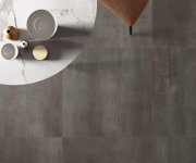 Luxusní dlažba Flaviker Rebel Lead 80x80 RT - antracitová