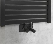 Aqualine Tondi Otopné Těleso Rovné 450x1330 Mm, Středové Připojení, černá Mat