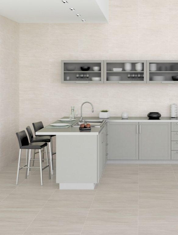 Realizace Bílá dlažba a obklad do kuchyně Aleluia Ceramicas Série Ocean Grey a Miami Grey