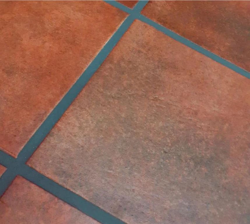 Realizace Dlažba Antic Cuero 33x33 v detailu (Gres Aragon)