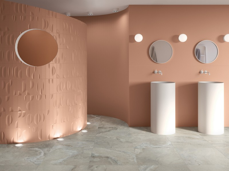 Realizace Dekorativní obklad APE LOOP TERRACOTA v kombinaci s hladkým velkoformátovým obkladem APE Four Season Terracotta