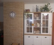 obklad Deceram PAM Slate Beige 8x29 v interiéru na stěně - fotografie od naší zákaznice