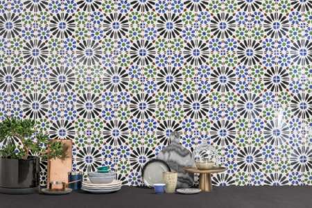 Květinový obklad v hravém stylu  Aleluia Ceramicas Moorish