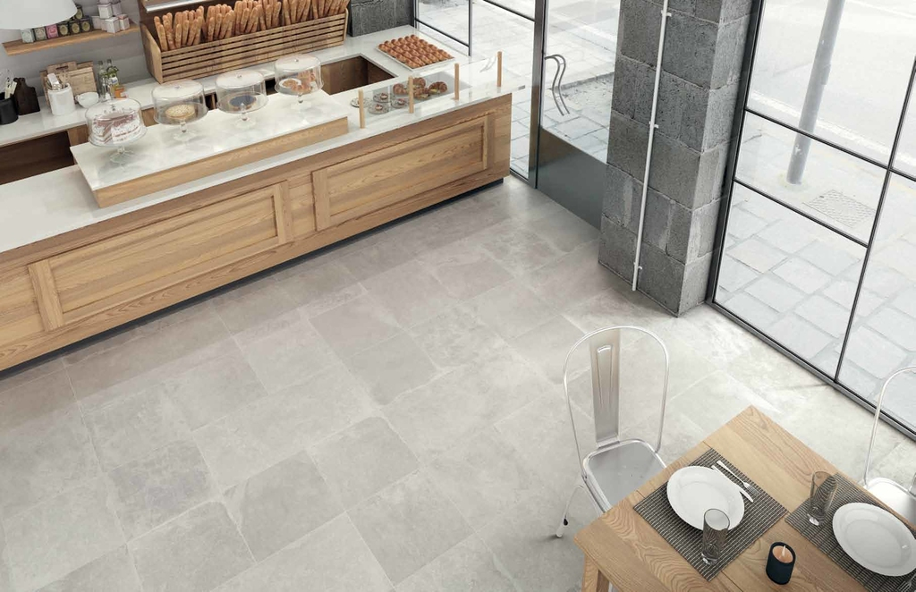 Realizace Century Pantheon Mercur - světlá imitace kamene