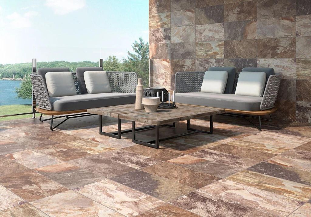 Realizace Terasa s proměnlivou protiskluznou dlažbou Geotiles Nepal