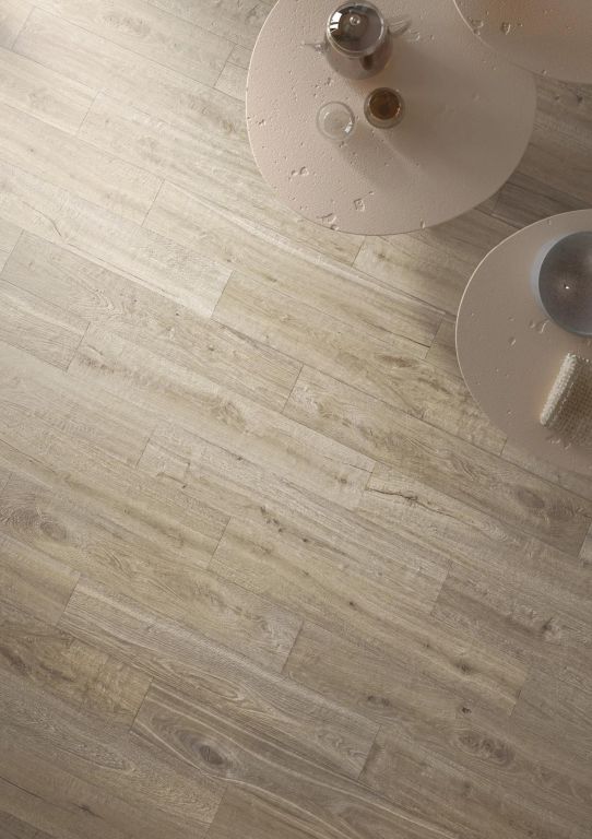Realizace Věrná imitace dřeva Mirage Kao KA01 ve formátu 20x120