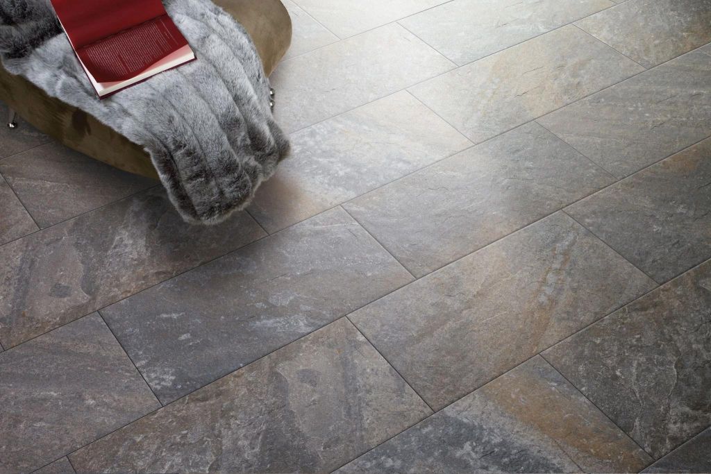 Realizace Imitace kamene Codicer Petra 700 ve formátu 33x66