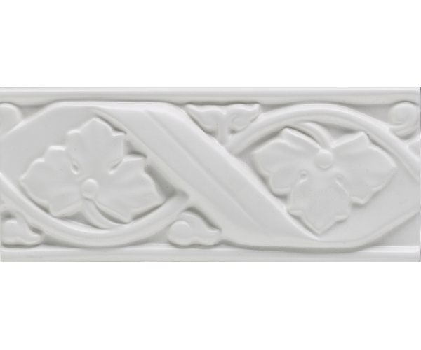 Retro sokl Grazia Boiserie Gemme Bianco 8x20 Matt. - bílá