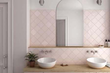 Retro koupelna s růžovým obkladem Equipe La Riviera Rose 13,2x13,2