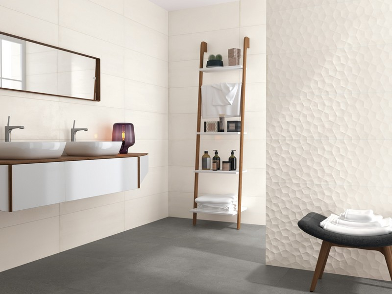 Realizace Světlá koupelna v provedení APE CHIC WHITE 31,6x90