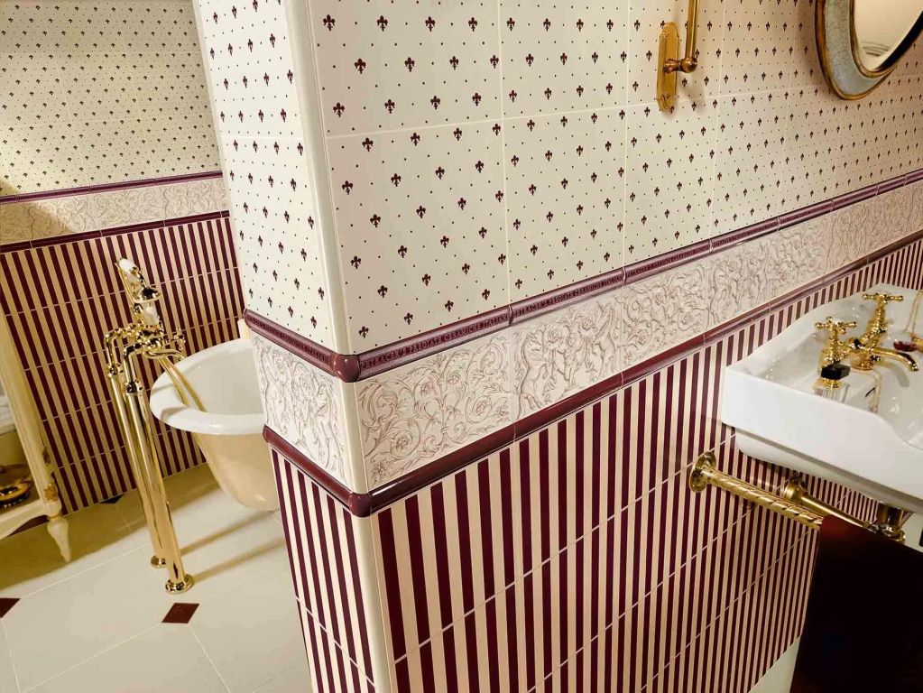 Realizace Klasická elegantní koupelna Grand Elegance v barvách Bordeaux a Panna (Petracer´s)