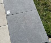 2cm dlažba jako kámen Sintesi Evoque Fumo 60,4x60,4 Rett. - šedá (skladem)