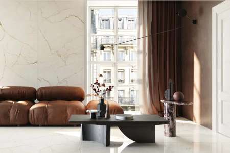 Realizace designového obývacího pokoje Marmi Effect Venato Caramel ze serie Wide Gress 280
