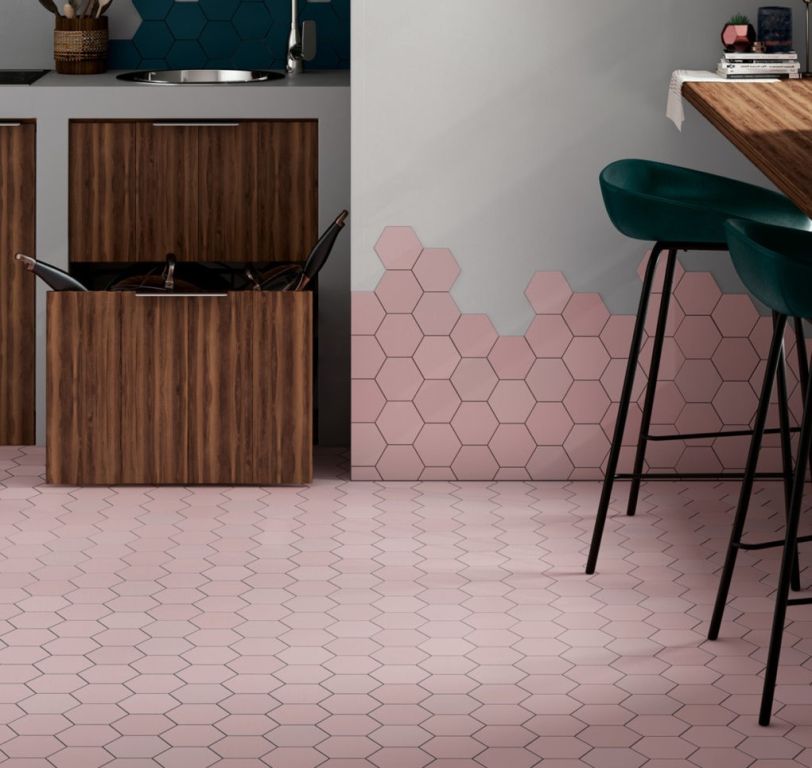 Realizace Růžová dlažba Bestile Meraki Base Rosa 19,8x22,8 - hexagon