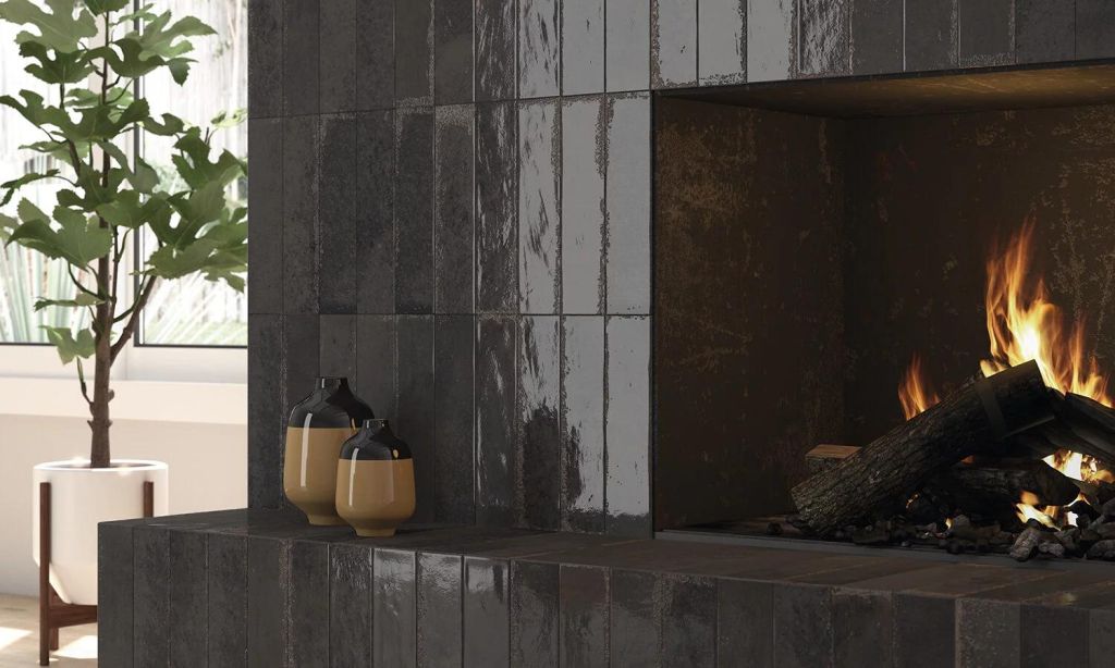 Realizace Obdélníkový obklad 7,5x30 Bestile Carmen Black