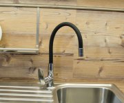 Dřezová baterie s flexibilním ramínkem AMUR chrom/černá 1/2" AM719.5/10C