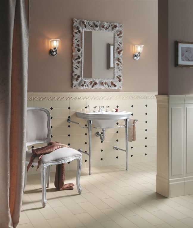 Realizace Romantický obklad do koupelny Ceramiche Grazia New Classic