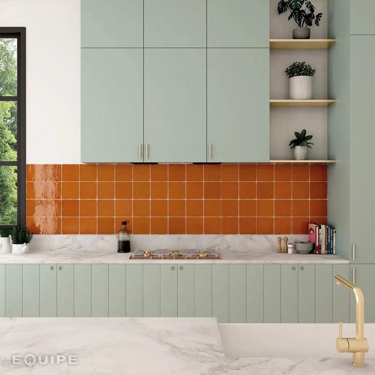 Realizace LA-RIVIERA-132x132-Ginger_kitchen
