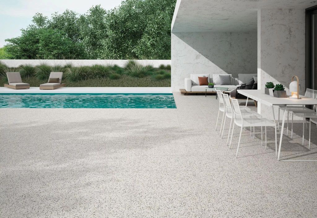 Realizace Zdařilá imitace Terasa Codicer Spike White 66x66