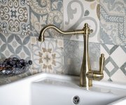 Sapho Kayra Stojánková Dřezová Baterie, Bronz