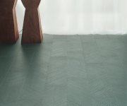 Vzorovaná dlažba 41zero42 Pietre41 Hipster Grey 20x80 Chevron - šedá