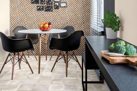 Béžová dlažba Mariner Serie 900 Beige a obklad Cementine 5 vhodný nejen do kuchyně