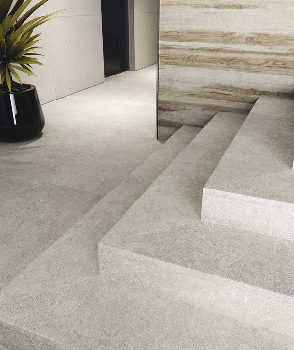 Realizace WABI SABI 120x120 APE TAUPE AMB 31