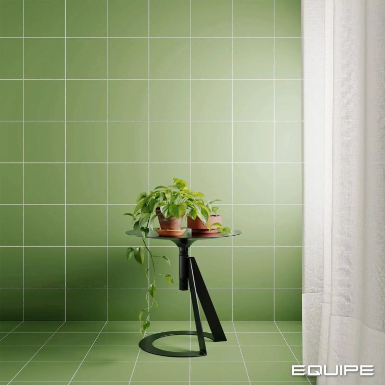 Realizace Univerzální dlaždice Equipe Rivoli Green lze použít jako dlažbu i jako obklad