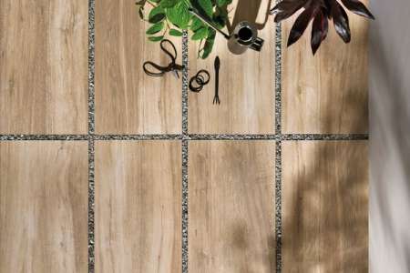 Venkovní dvoucentimetrová dlažba imitující dřevo Sichenia Silvis Rovere 40x120 Rett. (tl.20mm) v přírodním odstínu béžové