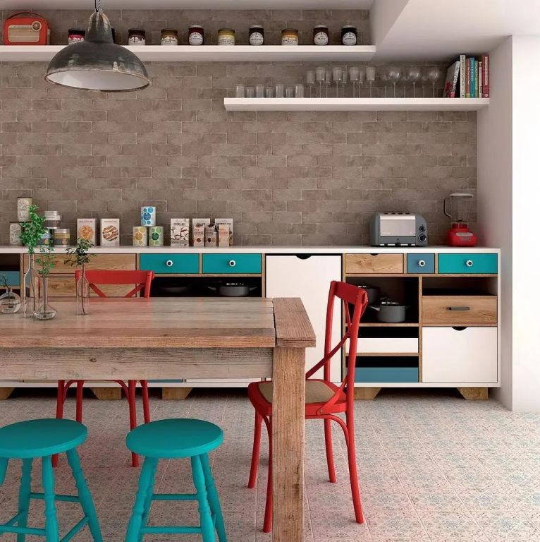 Realizace Vintage Nut a Vintage Decor Antic v klasické kuchyni (Cevica)