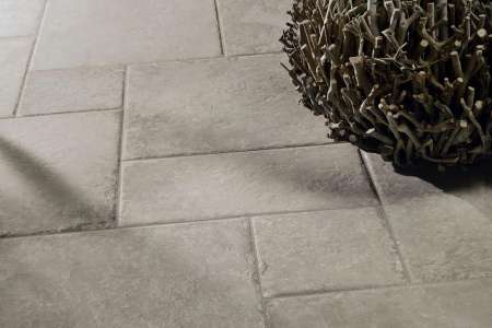 Dlažba v sestavě různých formátů Coem Ceramiche Castle Grey Modulo s protiskluznou úpravou