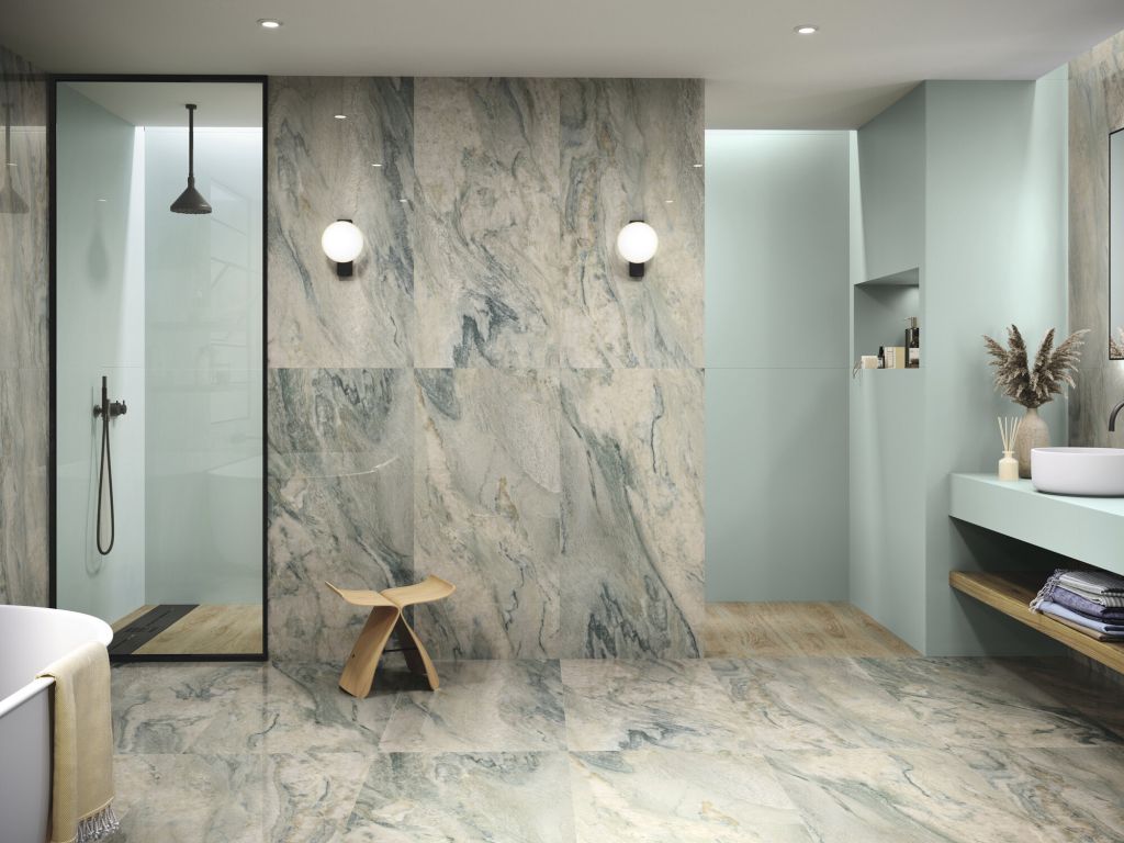 Realizace Luxusní koupelna s obklady/dlažbou APE Gaya Quartzite 60x120 Pol. Rett.