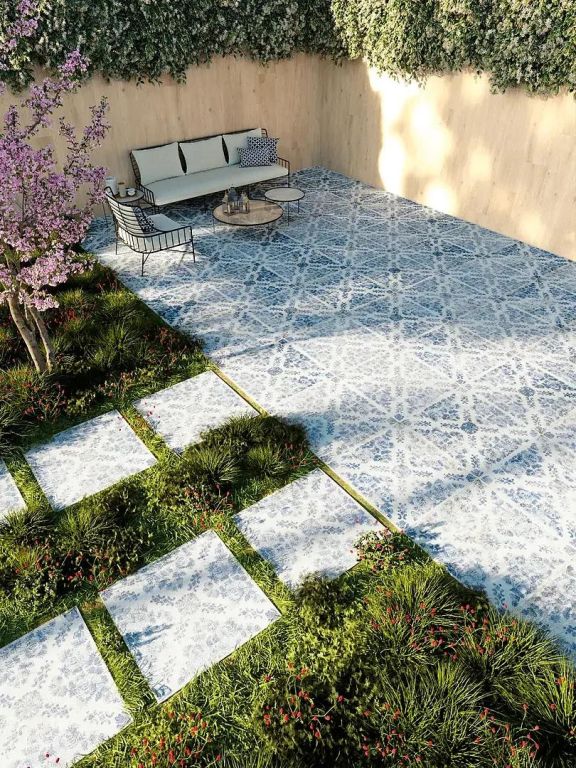 Realizace 2cm dlažba s dekorem Tuscania Fruhling Blumen 61x61