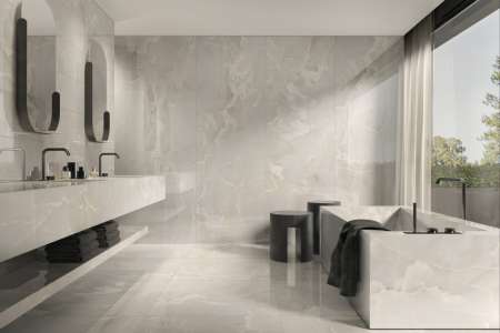 Luxusní světlá koupelna v designu Saime Shine Perla 30x90 Lucido