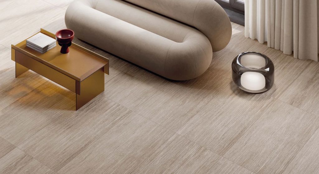 Realizace Realizace designové obývací místnosti Deco Vein Argilla ze serie Versatile Stone