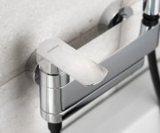 Sapho Mixona Nástěnná Vanová Baterie S Ruční Sprchou, Otočné Ramínko, Chrom