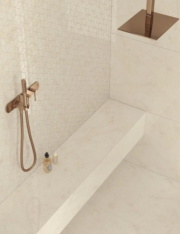 Realizace Detail dlažby a obkladu ze série Marca Corona Foyer Royal Cozy