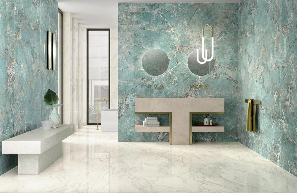 Realizace Luxusní koupelna z dlažby ze série Marca Corona Foyer Royal Green Ama