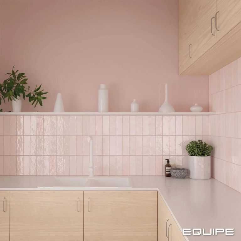 Realizace La-Riviera-Rose-65x20-cm